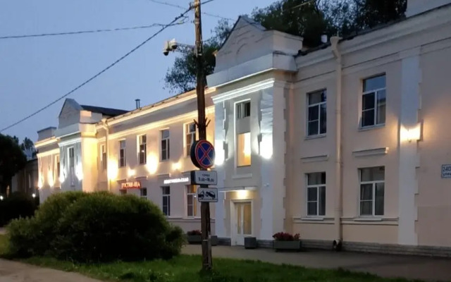 Отель Комсомольская