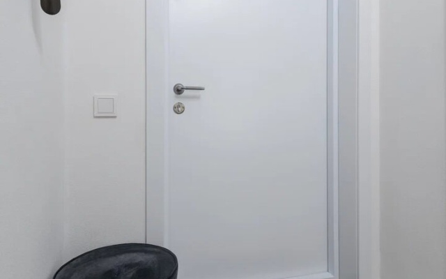 Na Perovskom Shosse 2/2 Flat