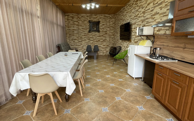 Гостевой дом White. House