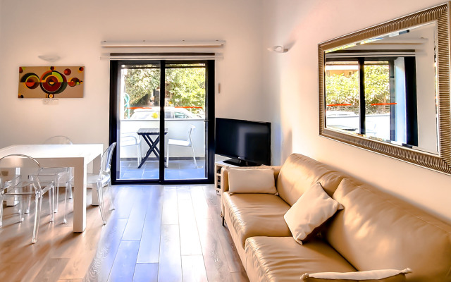 Apt Nacre Apartments