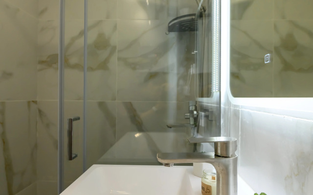 Апартаменты 4 комфортно и точка на Мантулинской 20