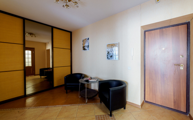 U Kolesa Obozreniya Apartmens
