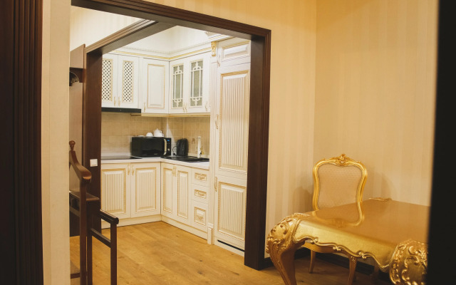 Monday Royal Apart Hotel
