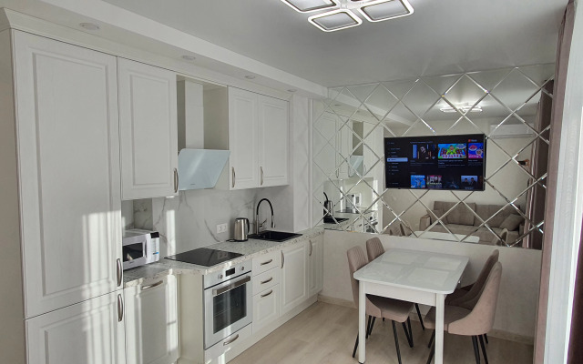 Апартаменты Видовые с парковкой около набережной и аквапарка Ривьера