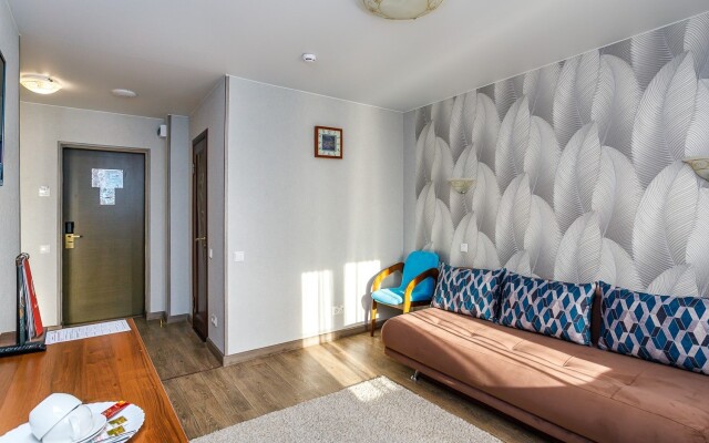 Avrora Hotel