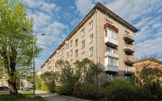 Apartamenty J&N Apartments Dvuhkomnatnye s gidromassaznoj vannoj Sovetskaa 10