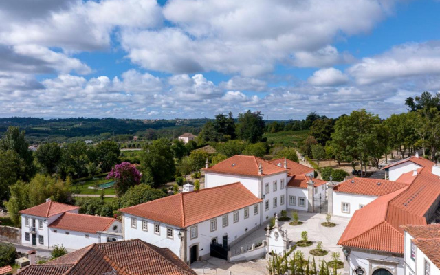 Курортный отель Valverde Santar Hotel & Spa