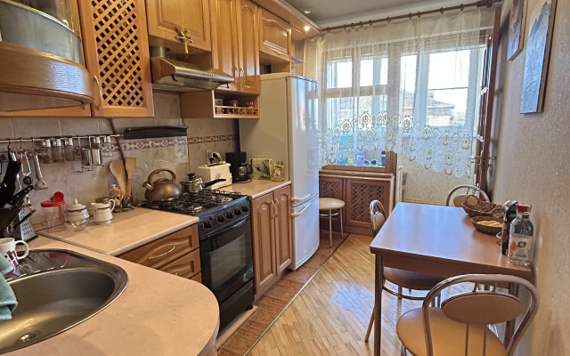 Квартира 2-х комнатная в центре посёлка Тульского