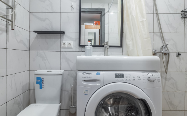 Dlya Dvoikh Ryadom S Metro Molodezhnaya Apartments