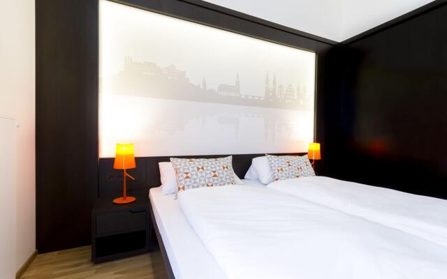 sevenDays Hotel BoardingHouse
