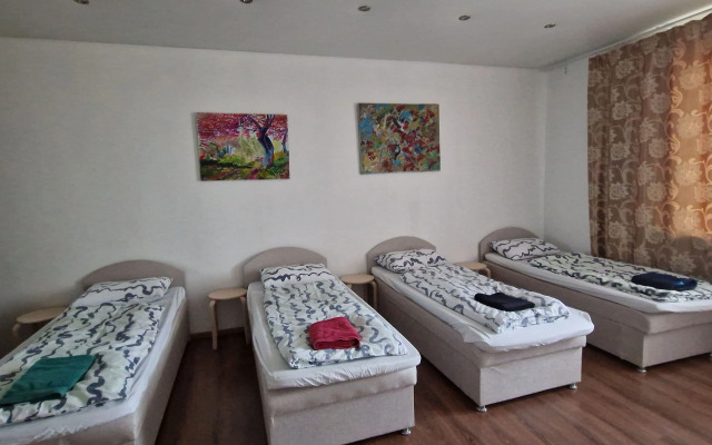 25 Let Oktyabrya Istra Posutochno Flat