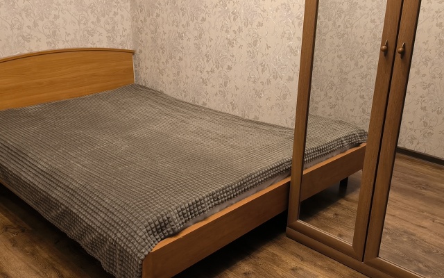 Proletarskaya D.47 U Nizhnego I Verkhnego Ozera Flat