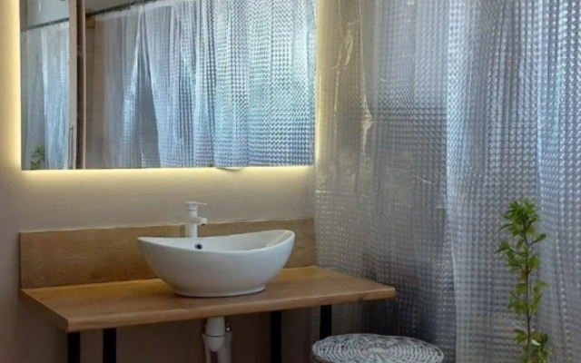 Na 3-M Lineynom Proyezde  Private House