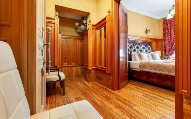 Apartamenty  Roskoshnye s Balkonom i Vidom na Kreml'