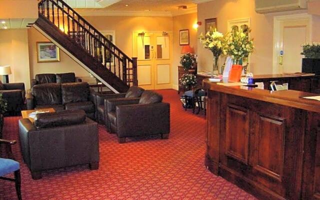 Consort Hotel