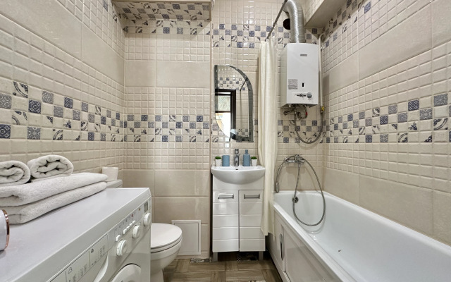 Na Allee Geroyev v Antichnom stile Apartments