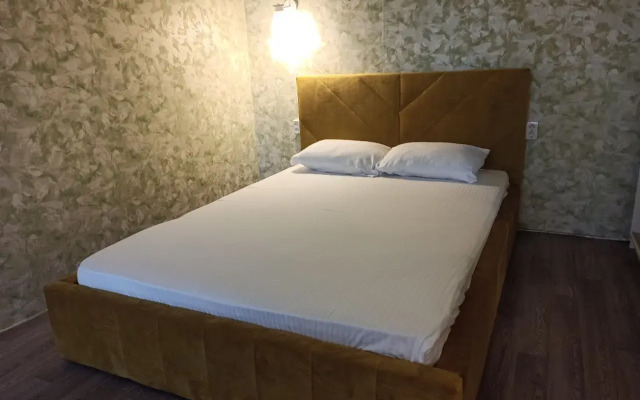V Paratunke Ryadom Bassejn Flat