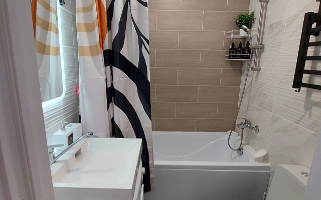 Uyutnaya Studiya S Terrasoy V Zhk Kholidej Khaus Flat
