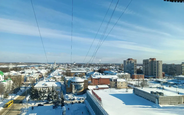 Apartamenty na Urovne Oblakov s Panoramnym Vidom na Rybinsk