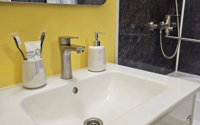 Квартира eвpoдвушкa в жилом комплексe "Кpаснoe яблокo"