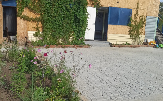 Частный дом У Пруда с Банькой и Беседкой