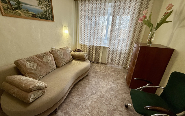 Uyutnaya vozle parka Flat