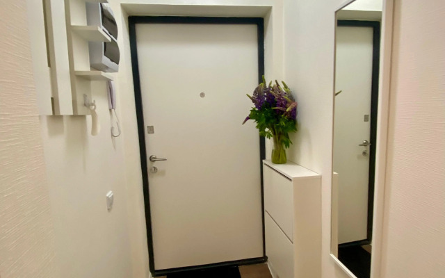 Uyutnaya Malyshka Na Dvoikh Flat