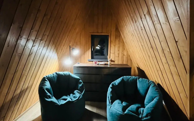 A-Frame Family 3 Guest house