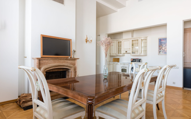 Апартаменты a.m. Rooms Neva River View (Angliyskaya Naberezhnaya)