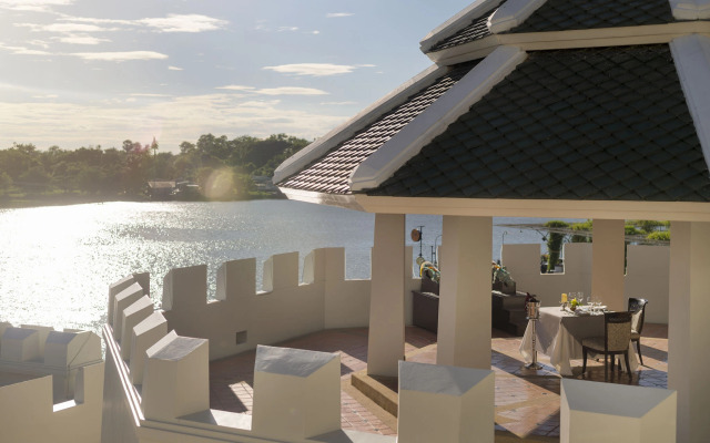 Kalanan Riverside Resort