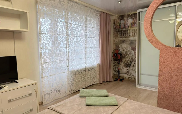 Sutki VIP Dvuhkomnatnyie Na Kulakova 3 Apartments