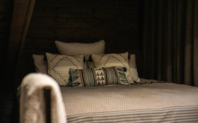 V Stile Shale Apartments