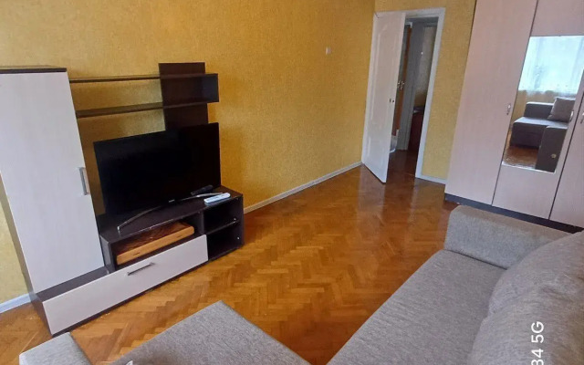 Na Ulitse Golubye Dali 6 Flat