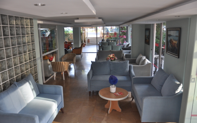 Rosella Apart-Hotel