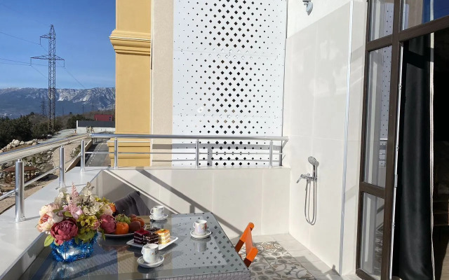 Na Natashinskoy Ulitse 2Zh Flat