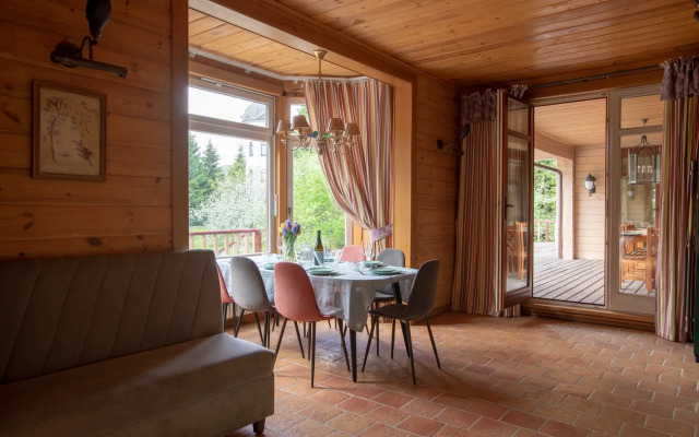 Lesnoy Villa Guest House