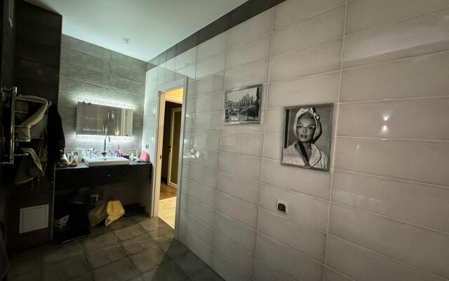 Sovetskaia Flat