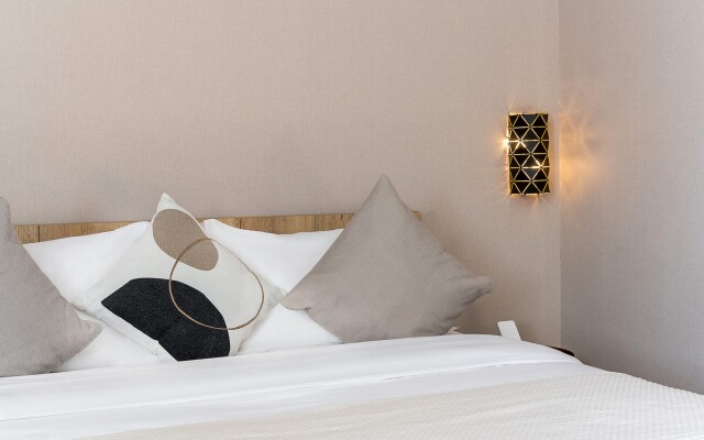 Breezko Hotel