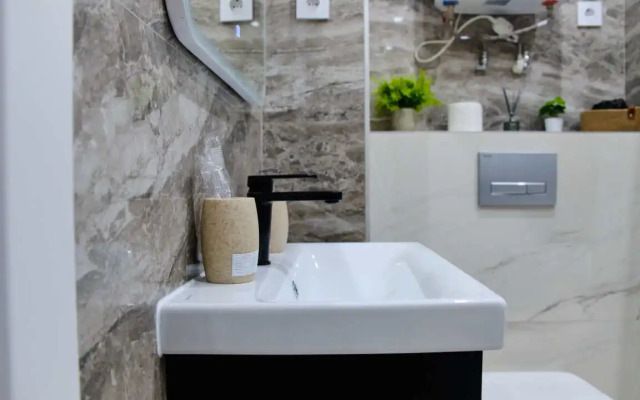 Апартаменты Дизайн 75м2 в Центре Города