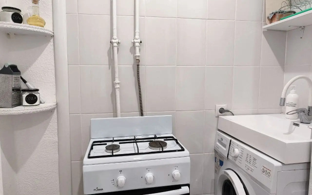 Studiya Ryadom s Kurortnoy Zonoy Apartments