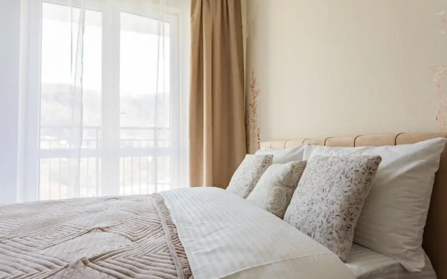 Studiya Dlya Troikh V Zhk Letniy Flat