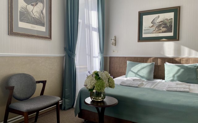 Bianki Hotel