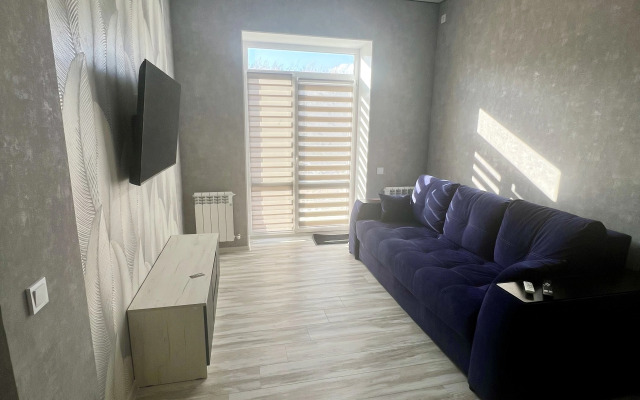 Uyutnaya kvartira v gorakh Flat
