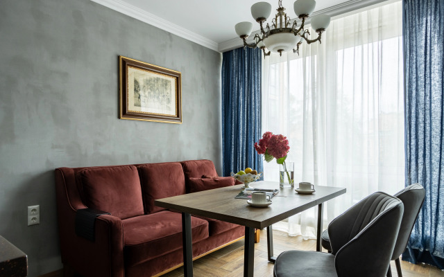 Апартаменты Whisper of the city