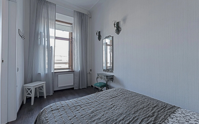 Апартаменты Город Рек у Эрмитажа (2 room)