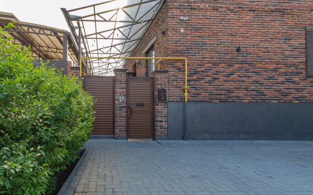 Loft Apartments s prektorom i terassoj