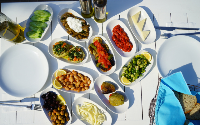 Zeytin Arası Apart Otel