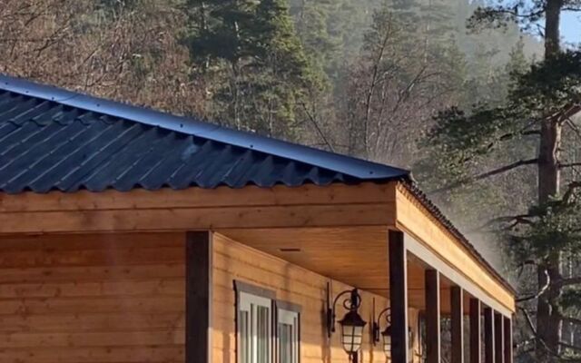 Golden Arkhyz Guest House