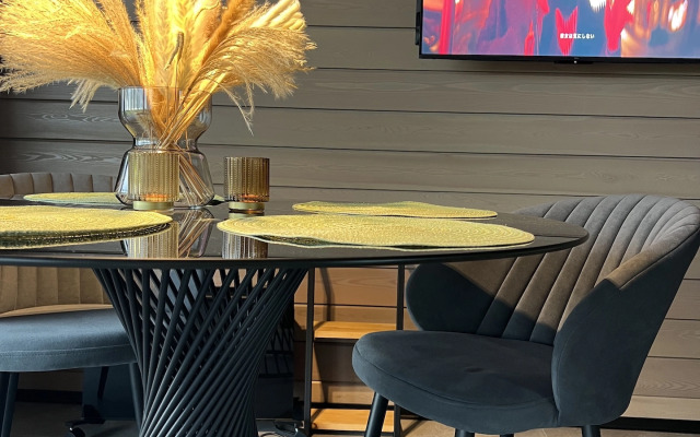 Частный дом Lakeside house