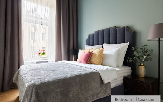 Апартаменты Minin Apartments с видом на Фонтанку 130 кв.м.